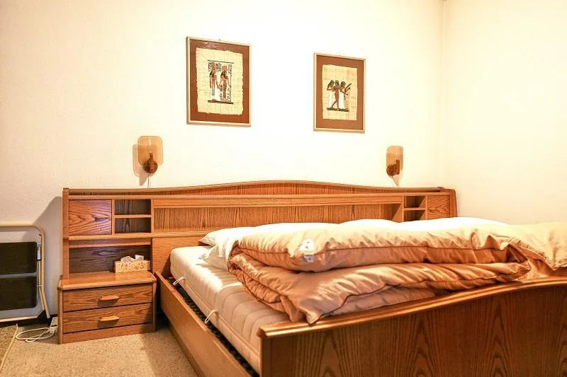 2 1/2-Zimmer-Gartenwohnung mit Seesicht / appartamento con bel g... – photo 10 sur 13