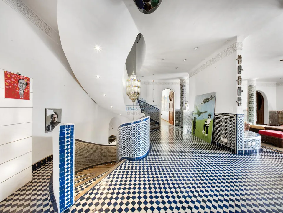 Einzigartige Villa mit exklusivem Wohnambiente & viel Raum zum Leben – foto 8 di 32