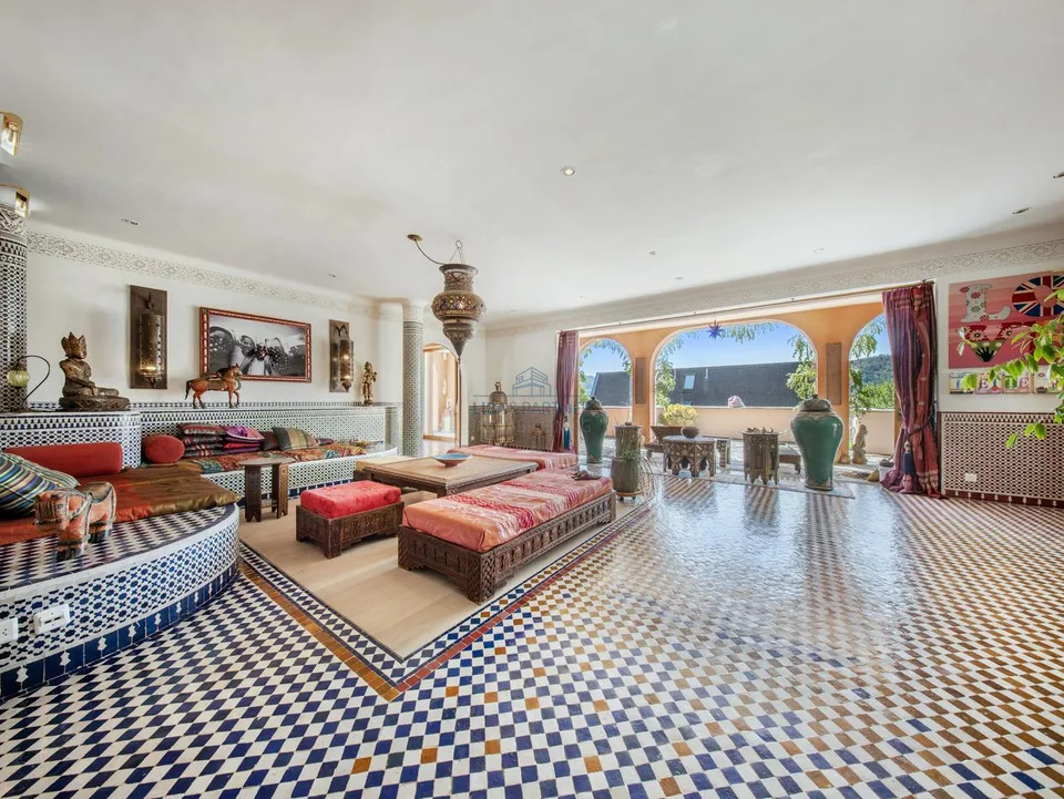 Einzigartige Villa mit exklusivem Wohnambiente & viel Raum zum Leben – foto 10 di 32