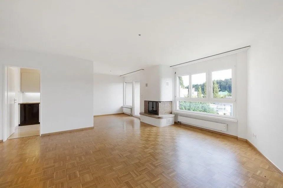 Grosszügige Wohnung mit eigener Waschmaschine