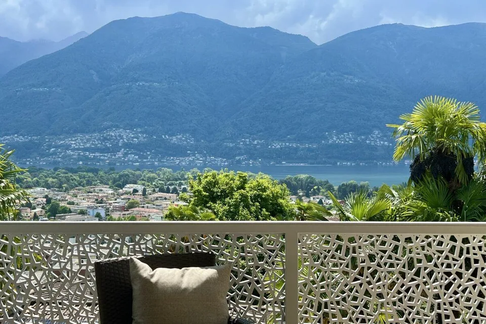 Charmante 3.5 Zimmerwohnung in Sonnenlage mit Teilseesicht und Geme...