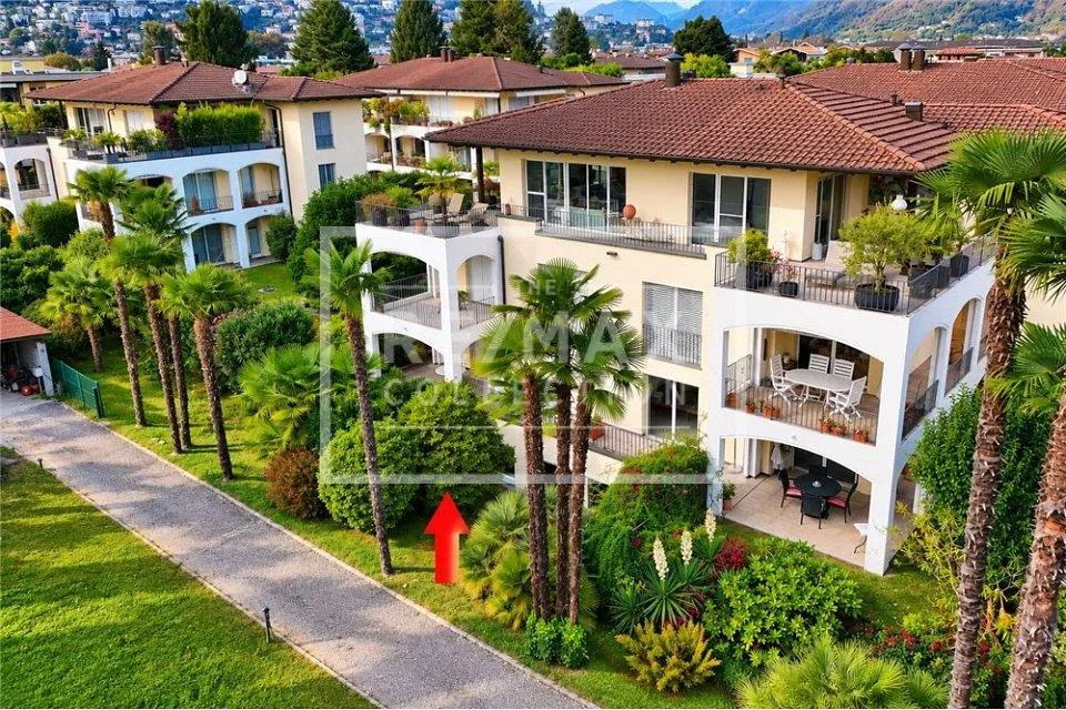 ASCONA appartamento di 3.5 locali con giardino e piscina / residenz...