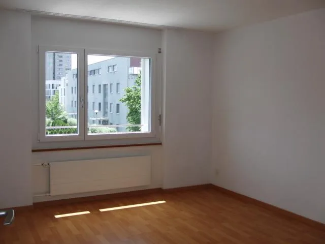 helle 2,5-Zimmer-Wohnung in Oftringen im 3.OG
