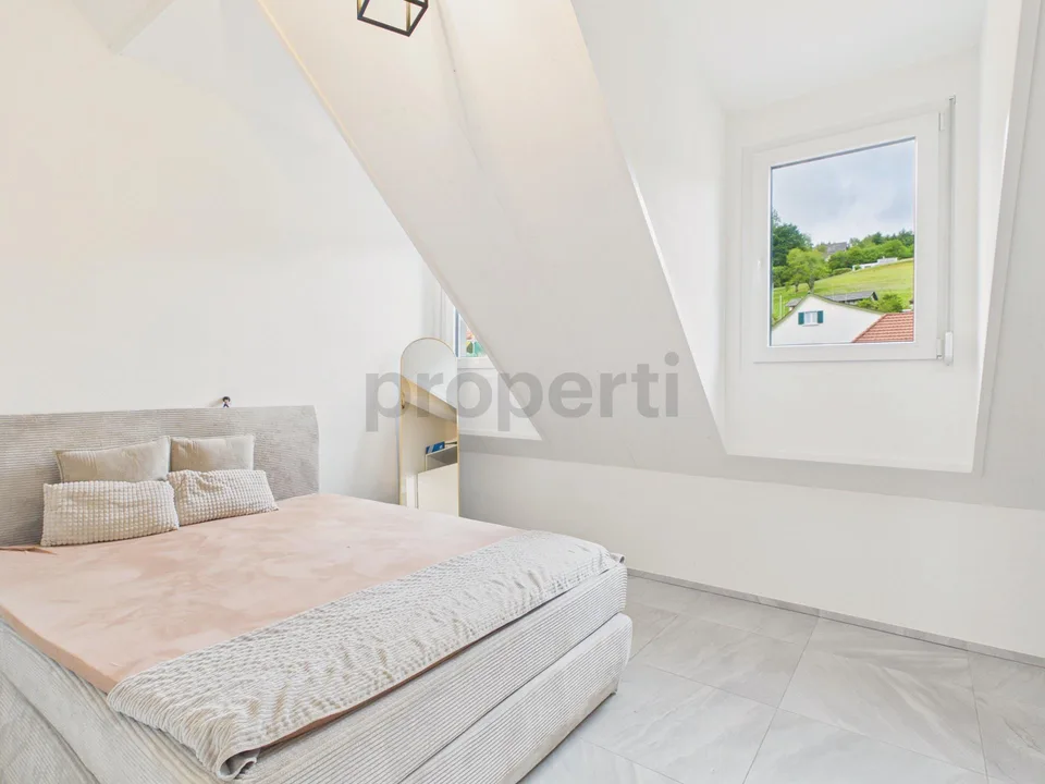 Appartement en duplex moderne avec galerie à Niedergösgen