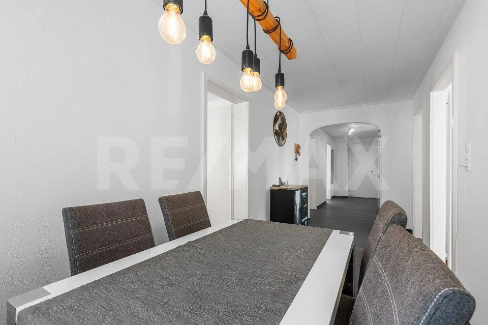 Confort de vie avec vue - appartement de 4 ½ pièces en mansarde dans une maison de trois familles bien entretenue – photo 11 sur 13