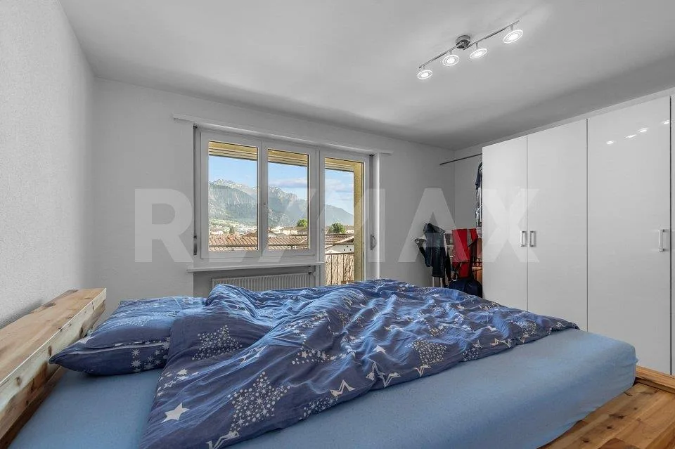 Confort de vie avec vue - appartement de 4 ½ pièces en mansarde dans une maison de trois familles bien entretenue – photo 9 sur 13