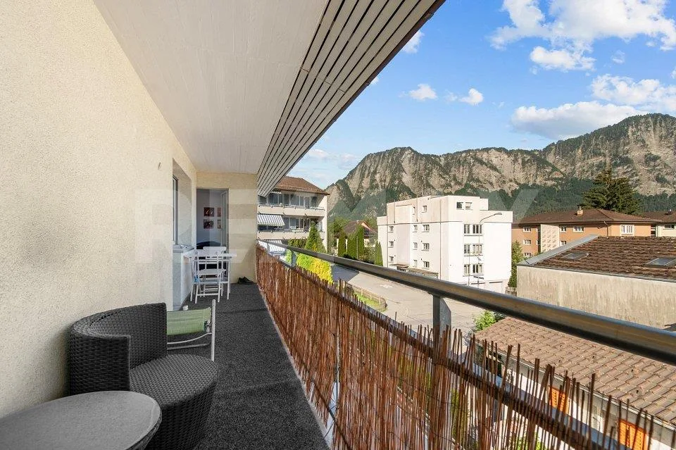 Confort de vie avec vue - appartement de 4 ½ pièces en mansarde dans une maison de trois familles bien entretenue – photo 13 sur 13