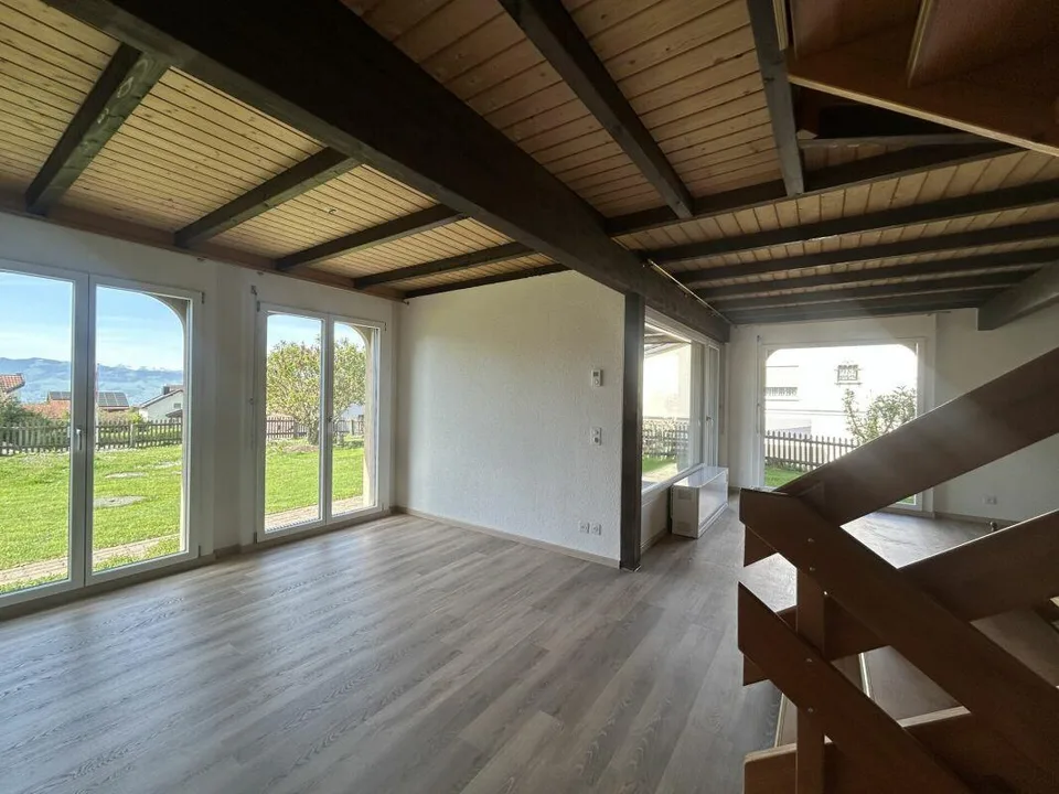 La tua nuova casa: casa unifamiliare indipendente con giardino da sogno