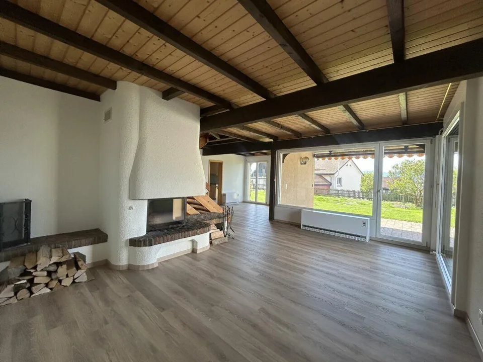 La tua nuova casa: casa unifamiliare indipendente con giardino da sogno