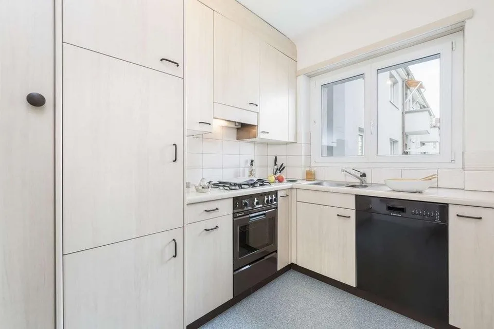 Charming Old Building Apartment