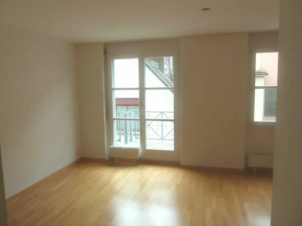 Helle 5.5 Zimmer Maisonette Wohnung mitten in der Stadt - befristet... – Foto 9 von 14