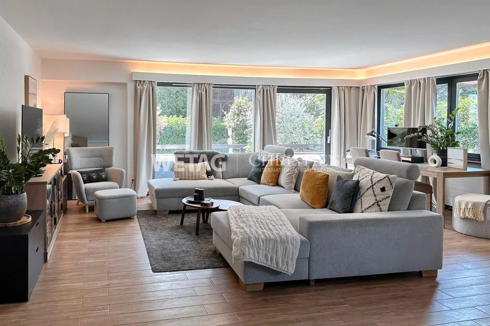 Ascona: Exclusive apartment with spacious terrace, ideal also as a holiday residence, for sale