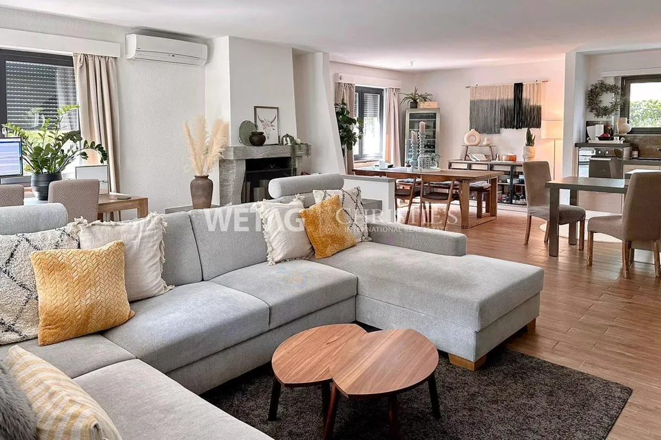 Ascona: Exclusive apartment with spacious terrace, ideal also as a holiday residence, for sale