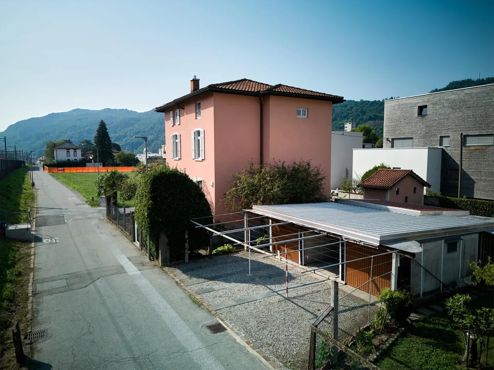 Liberty-style villa with garden and three residential units - ideal also as an investment – photo 16 of 17
