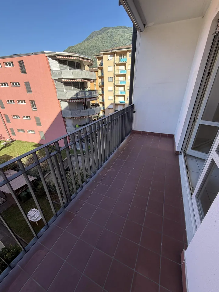 Appartement mit Balkon und Bergblick