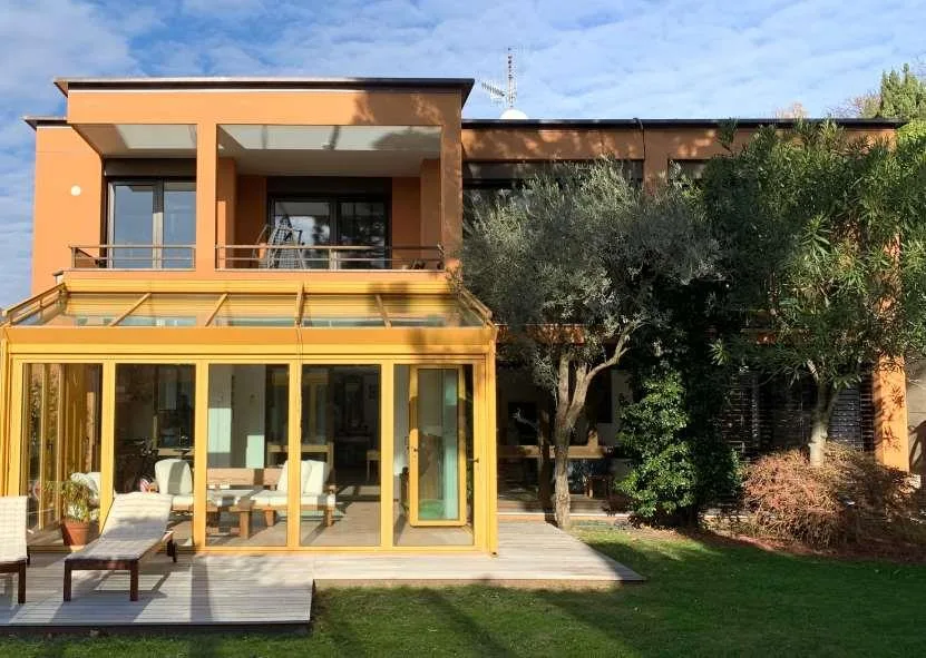 Villa Bifamiliare oltre 5.5 locali a Pregassona - Possibile secondaria