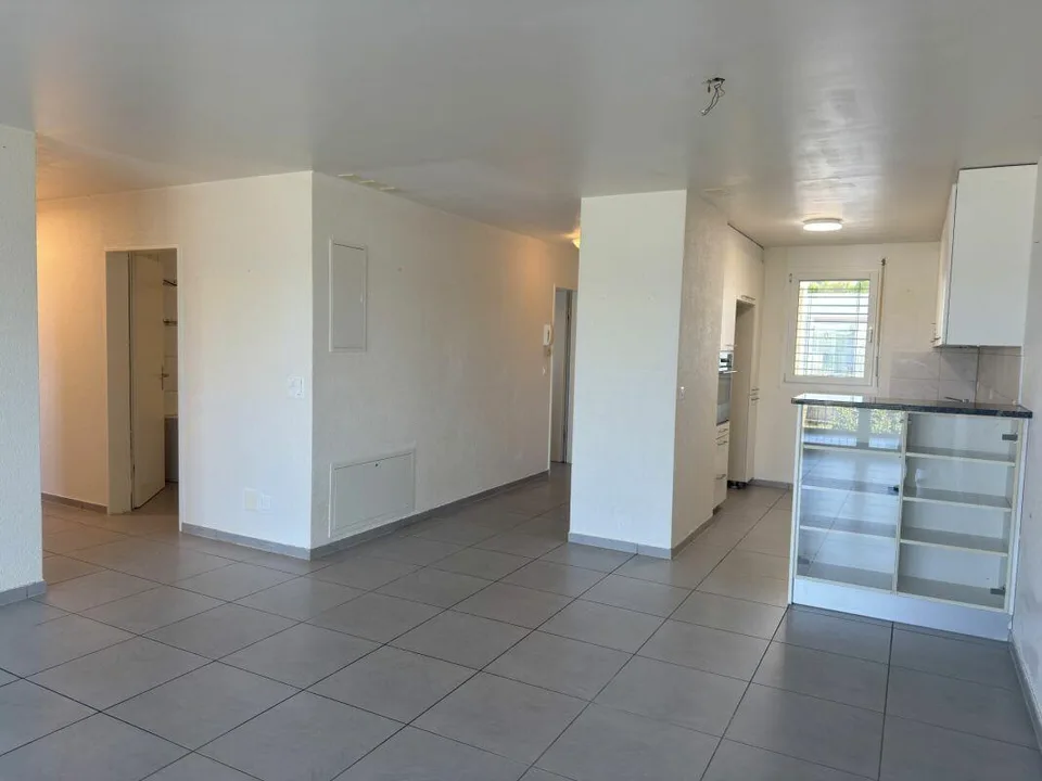 4. 5 Zi Wohnung mit viel Potenzial und unverbaubarer Weitsicht