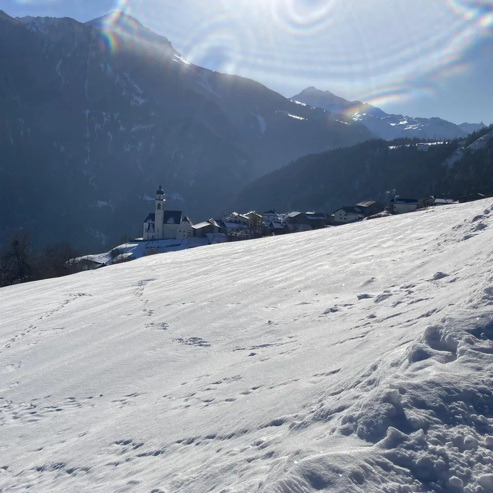 556 m² Bauland für einen Erstwohnsitz an sonniger Hanglage in Mon