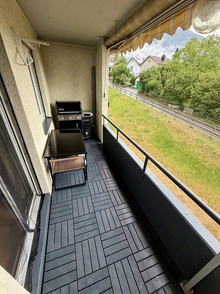 Stilvoll sanierte 3.5-Zimmer mit Whirlpoolbadewanne,