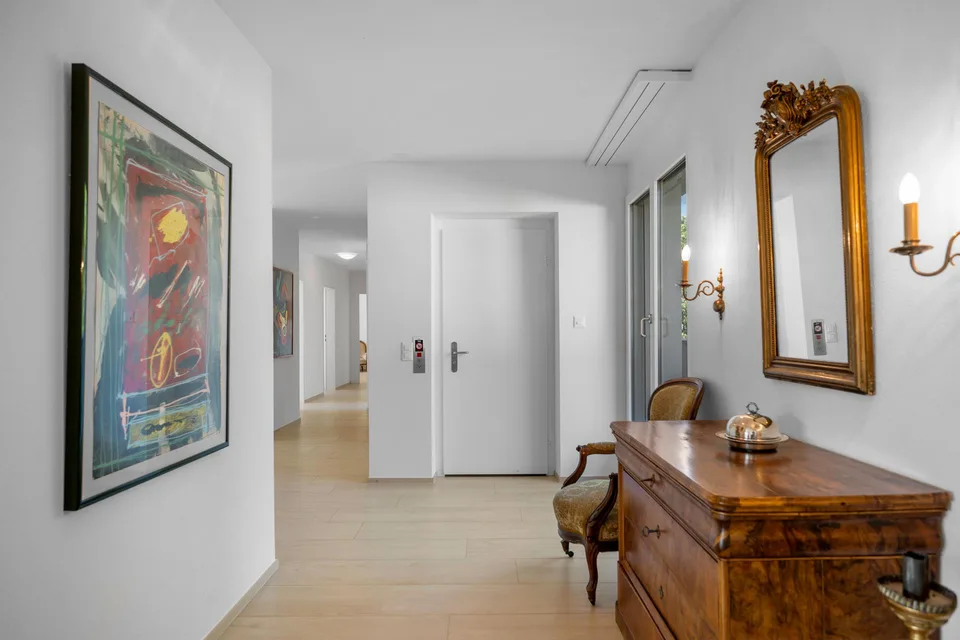 Exklusive 5 1/2 Zimmer-Attikawohnung mit Seesicht