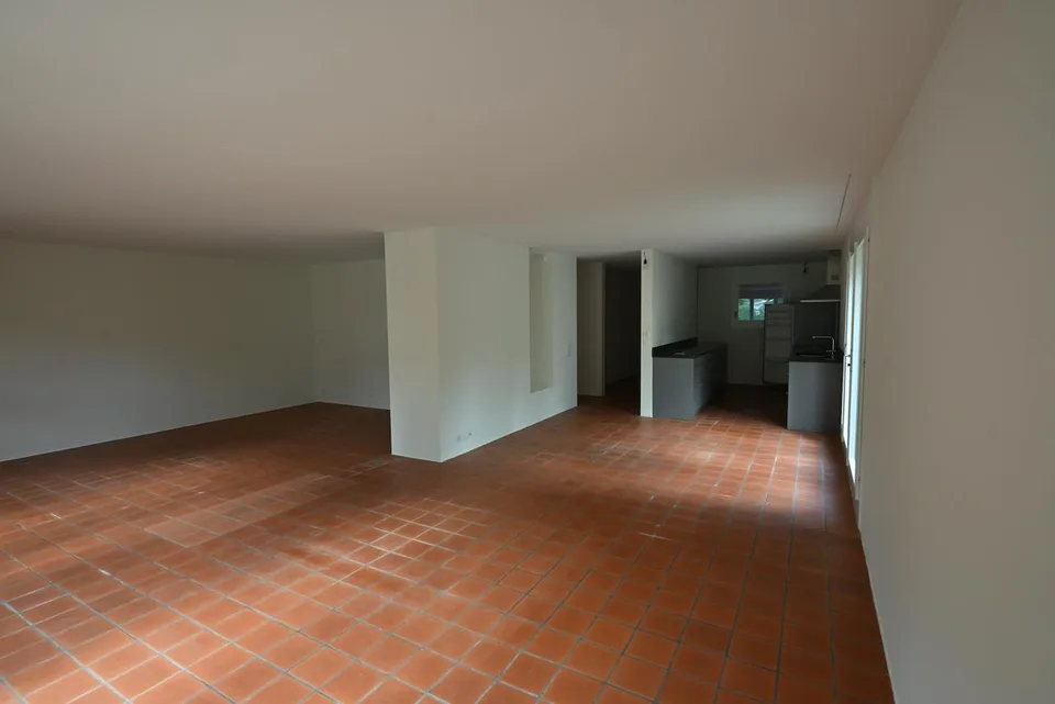Exklusiver 85-m²-Gartentraum in Adliswil – Gestalten Sie Ihr neues Zuh