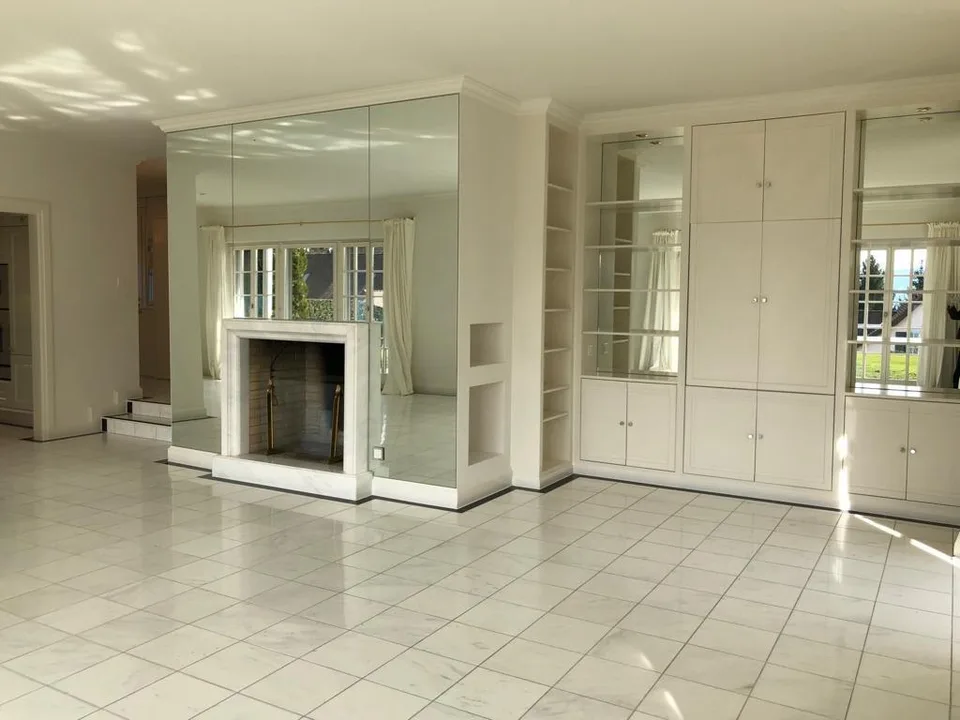 Grosszügige 6.5 Zimmer Garten-Wohnung an ruhiger Lage in Küsnacht