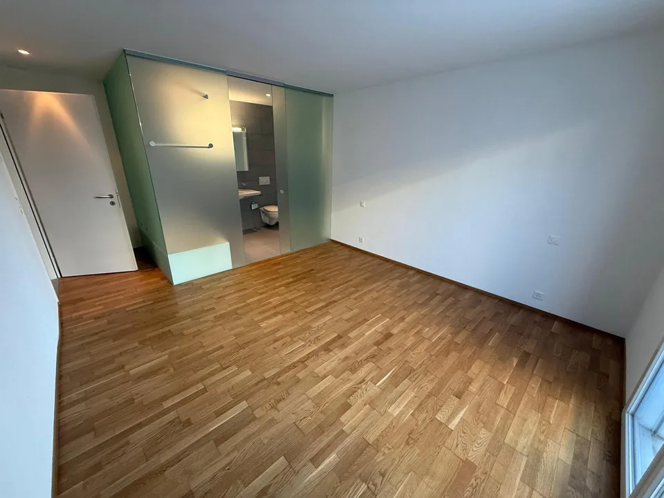 befristet - Grosszügige EG-Wohnung in ruhiger Lage