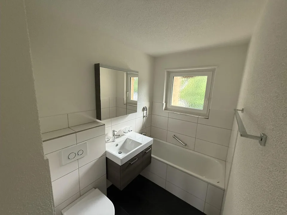 4.5 Zimmer Etagenwohnung mit grossem Balkon, zentrumsnahe Lage