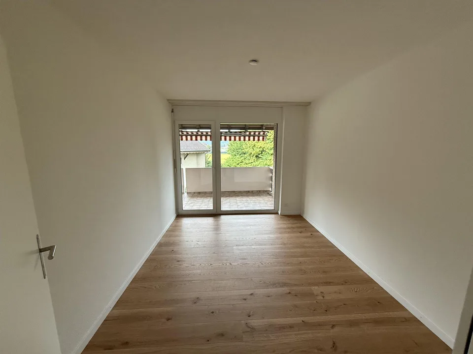 4.5 Zimmer Etagenwohnung mit grossem Balkon, zentrumsnahe Lage