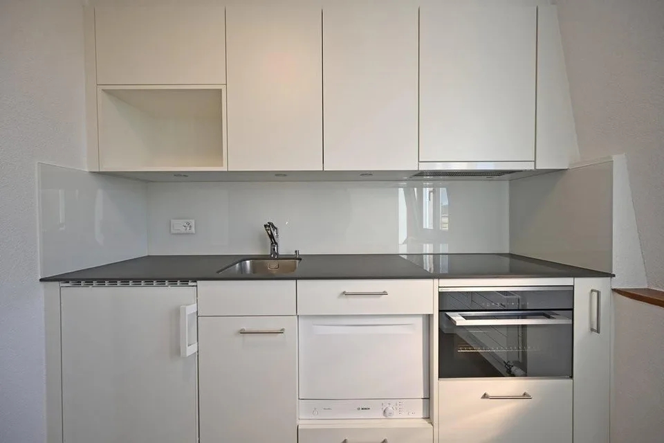Sanierte Altbau-Dachwohnung mit Charme in der beliebten Länggasse