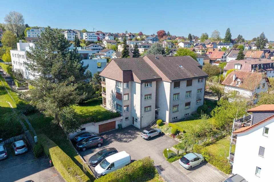 Charmante 4.5 Zimmer Wohnung mit viel Potenzial- ruhig und zentral ...