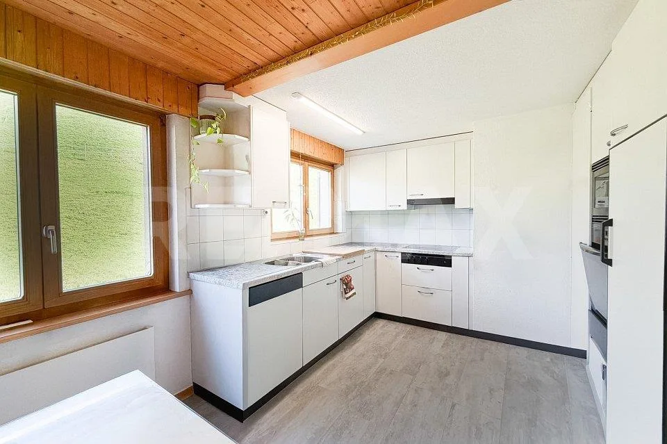 Dreifamilienhaus mit Gewerbefläche - in gemischter Wohn- und Gewerb...