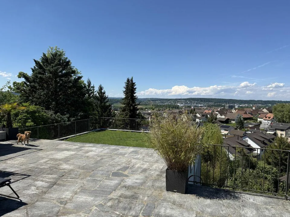 Luxuswohnen in einer Villa mit privatem Spa und atemberaubender Aus...