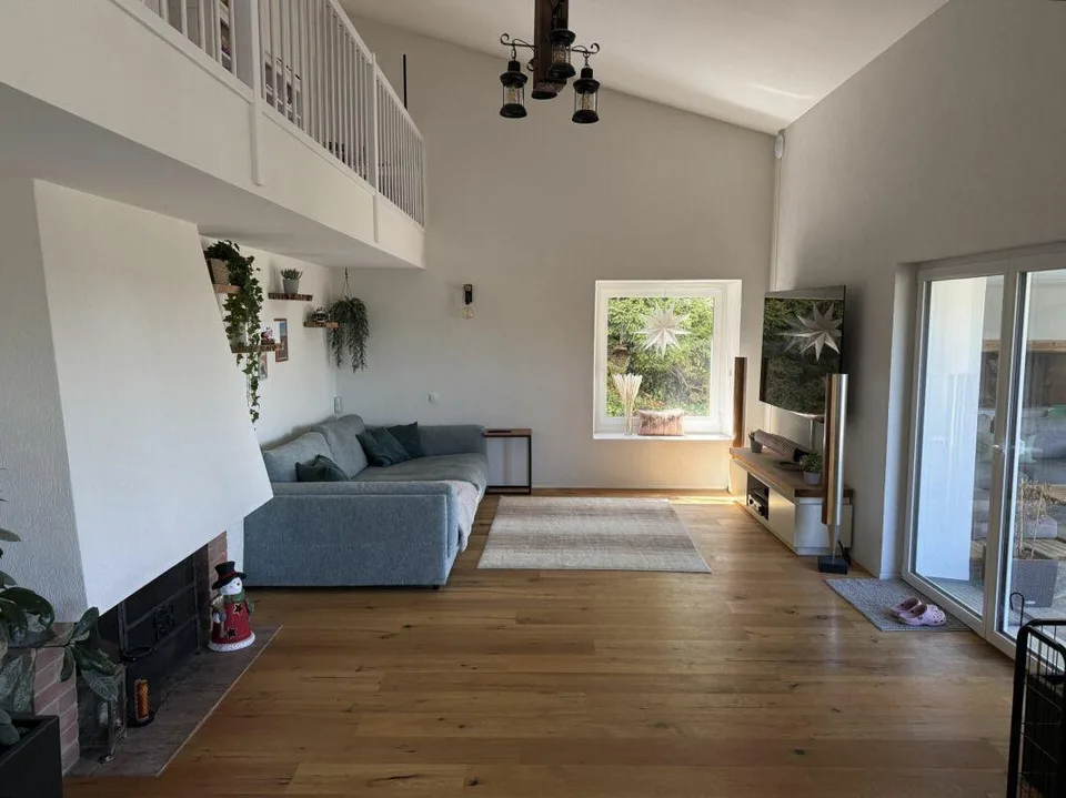 Luxuswohnen in einer Villa mit privatem Spa und atemberaubender Aus...