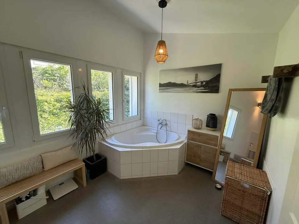 Luxuswohnen in einer Villa mit privatem Spa und atemberaubender Aus...
