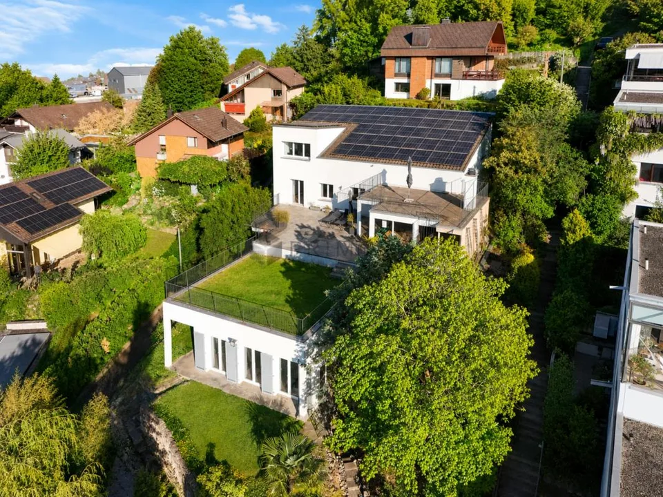 Luxuswohnen in einer Villa mit privatem Spa und atemberaubender Aus...