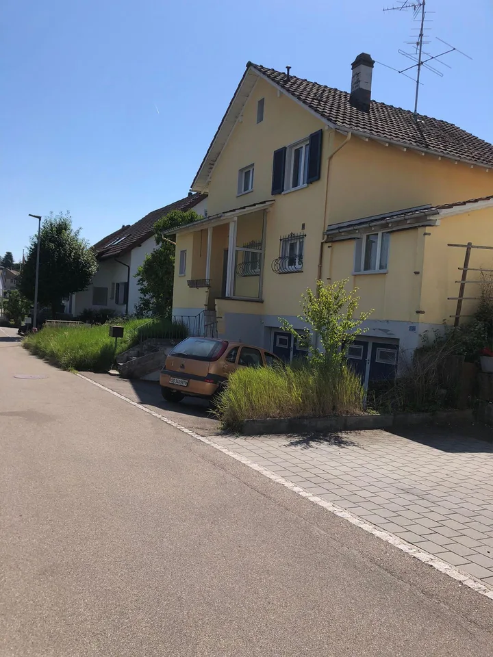 Voranzeige Einfamilienhaus an Ruhiger Lage (wird derzeit Kernsaniert)