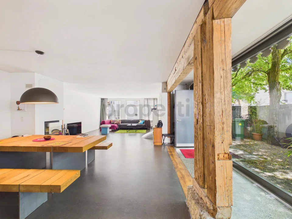 Einzigartiges 2.5 Zimmer-Loft-Juwel mit historischer Seele in Aarau
