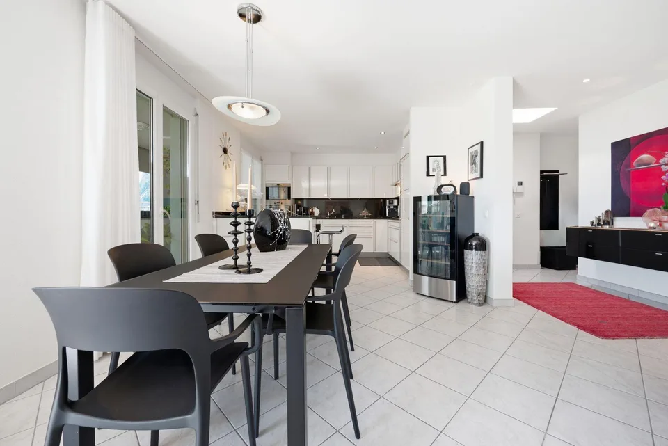 Appartamento 5,5 locali con vista sul verde | 5.5-Zimmer-Wohnung mi...