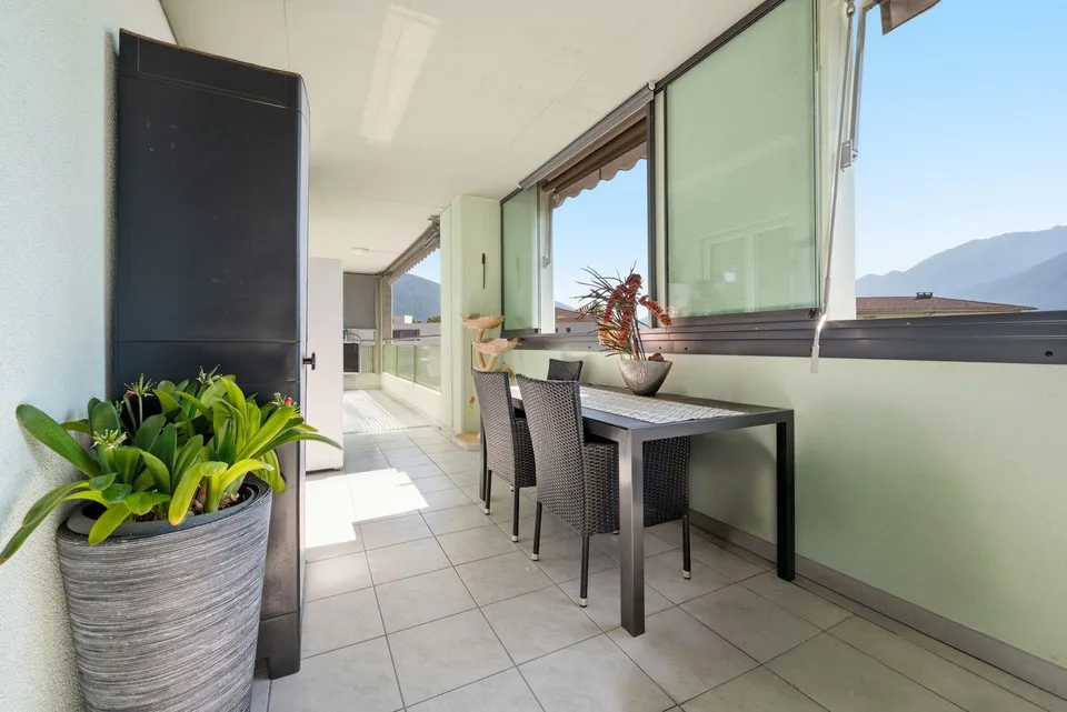 Appartamento 5,5 locali con vista sul verde | 5.5-Zimmer-Wohnung mi...