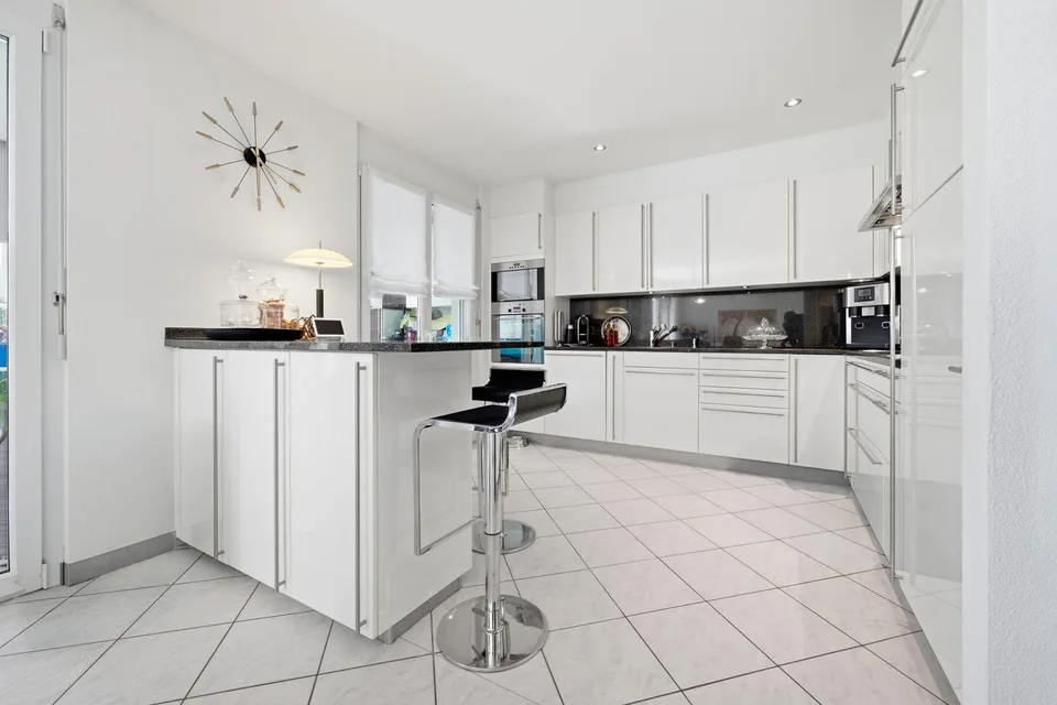Appartamento 5,5 locali con vista sul verde | 5.5-Zimmer-Wohnung mi...
