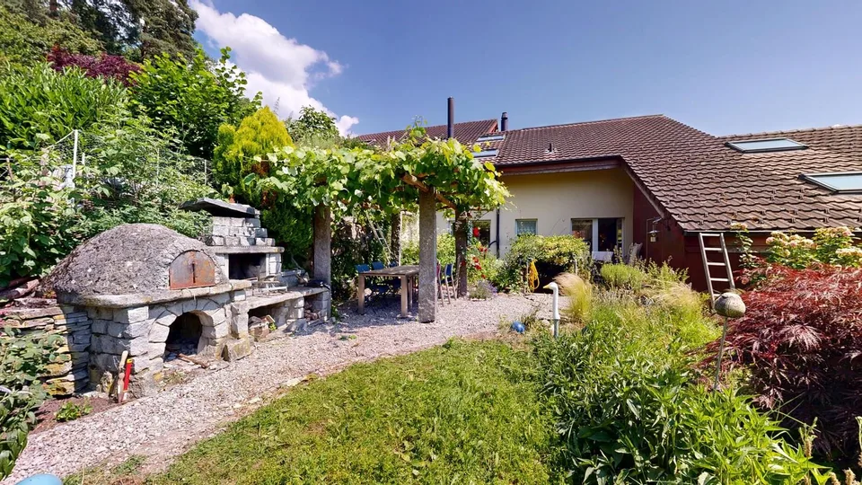 5 ½ (6) locali casa a schiera a Oberhofen sul lago di Thun