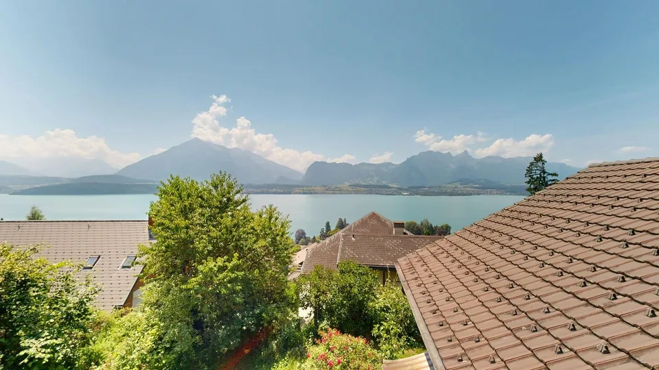 5 ½ (6) locali casa a schiera a Oberhofen sul lago di Thun