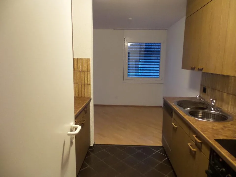 Ruhige 2.5-Zimmerwohnung mit Cheminée und Balkon
