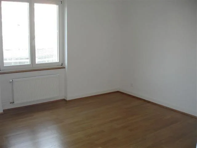 APPARTEMENT TOUJOURS À LA MODE