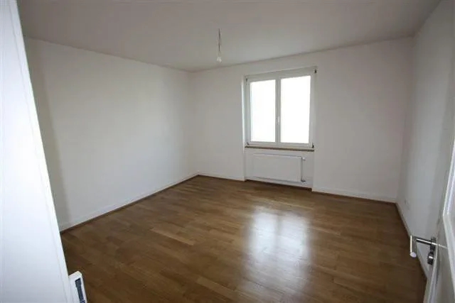 APPARTEMENT TOUJOURS À LA MODE