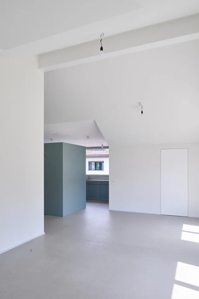 Exklusive 3.5-Zimmer-Wohnung mit privatem Garten und Weitsicht in Uitikon-Waldegg