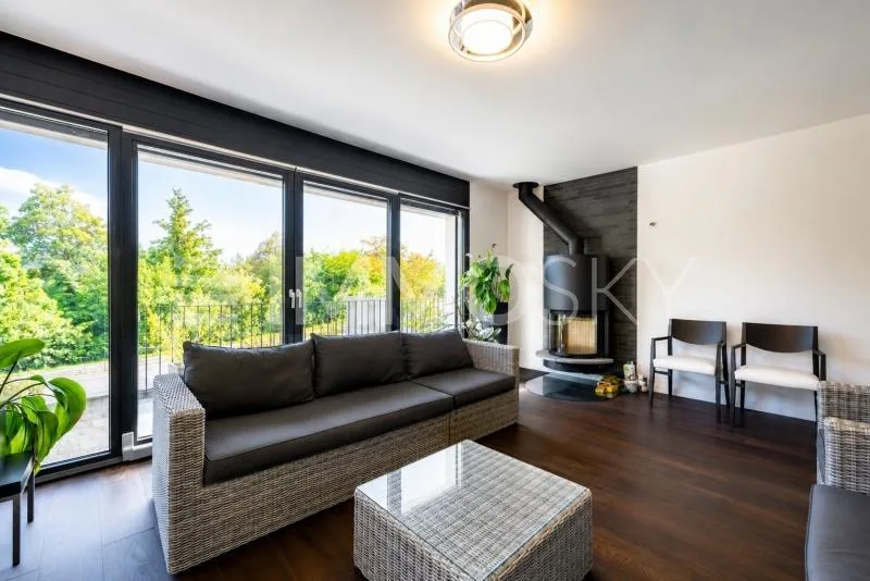 Villa a schiera contemporanea con giardini e vista aperta a Pully