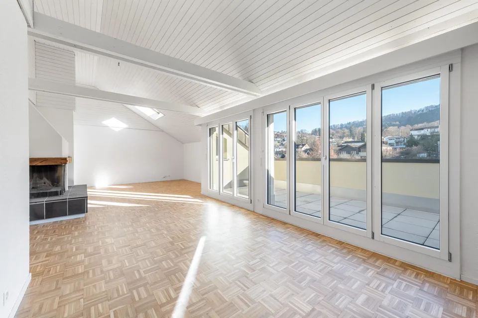 Platz für die ganze Familie  frisch sanierte 5.5 Zimmer-Dachwohnung