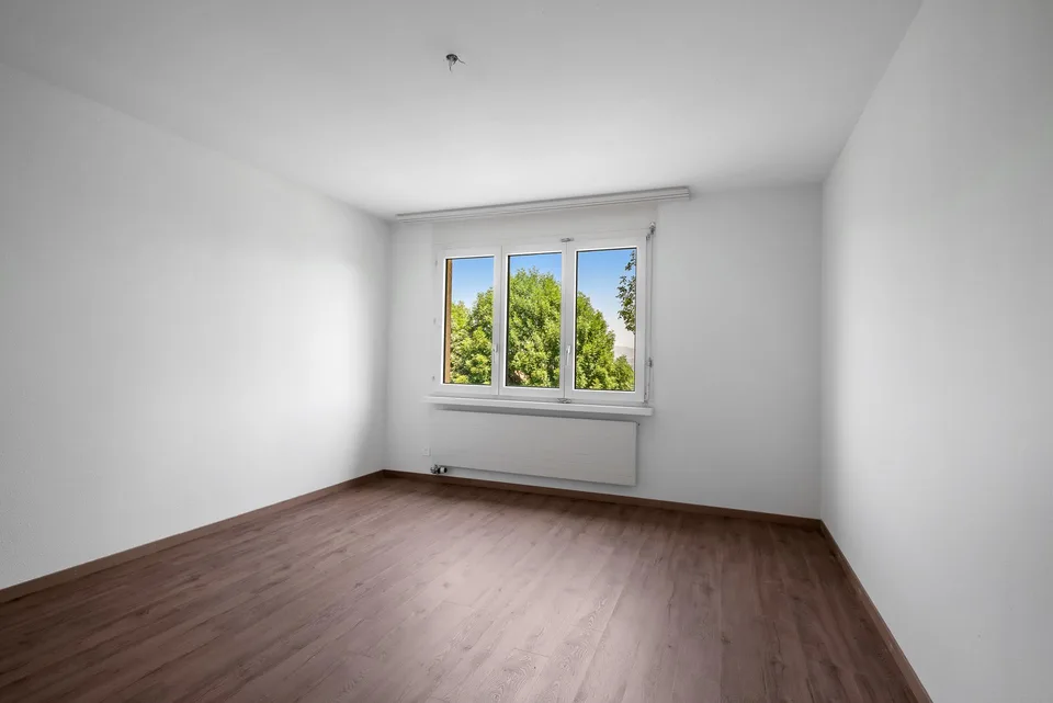Quietly located apartment seeks you!